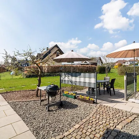 Traumhaftes Feriendomizil Fuer Familien Апартаменты Ellscheid